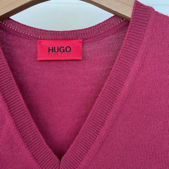 Unisex Hugo Boss Virgin Wool Vest: Burgundy Y2K Sleeveless Top - Picture 3 of 5